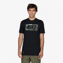 nike training camo graphic t-shirt