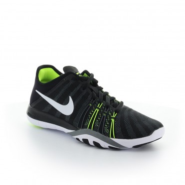 wmns nike free tr 6