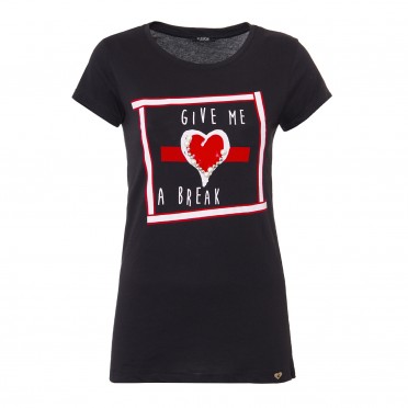 w t-shirt heart black